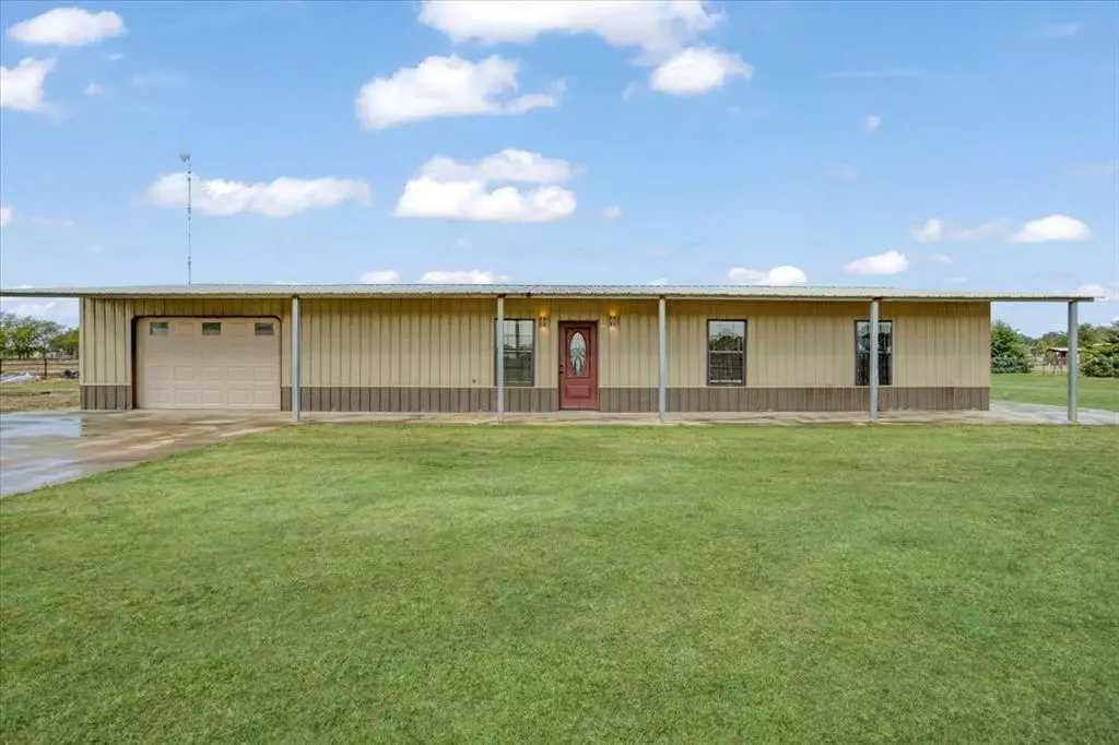 Sumner, TX 75486,1839 County Road 35400