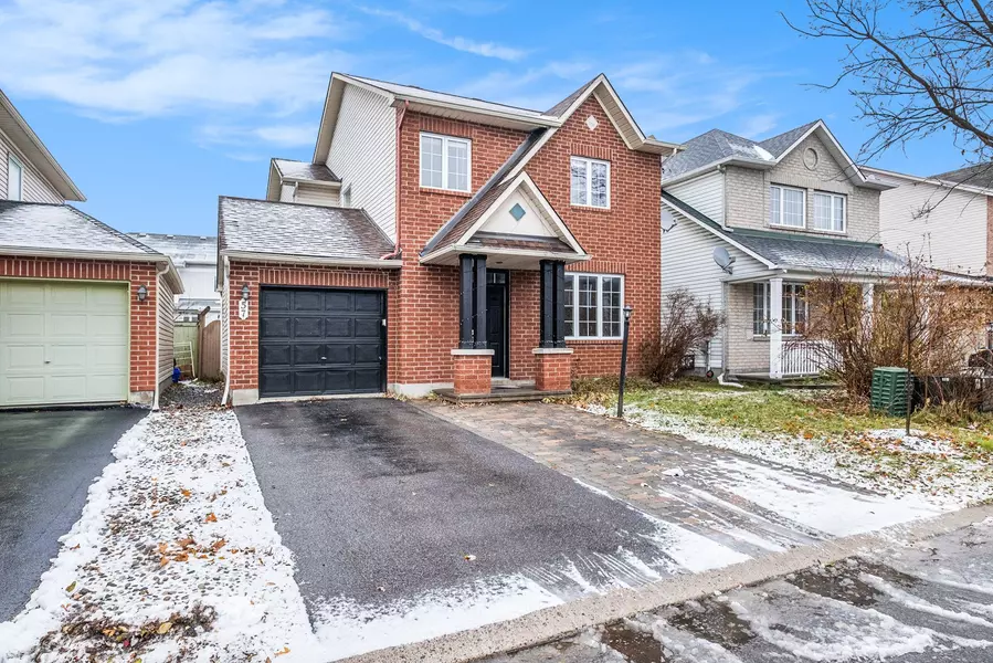 57 Collington ST, Barrhaven, ON K2G 6X3