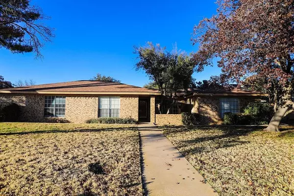 2302 Bellechasse CT, Midland, TX 79705