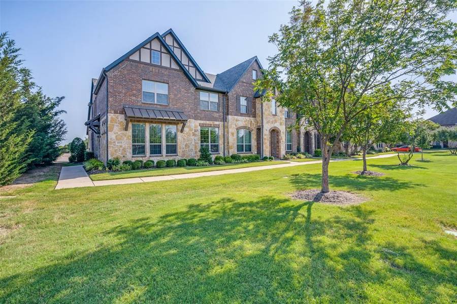 4694 Rhett Lane #E, Carrollton, TX 75010