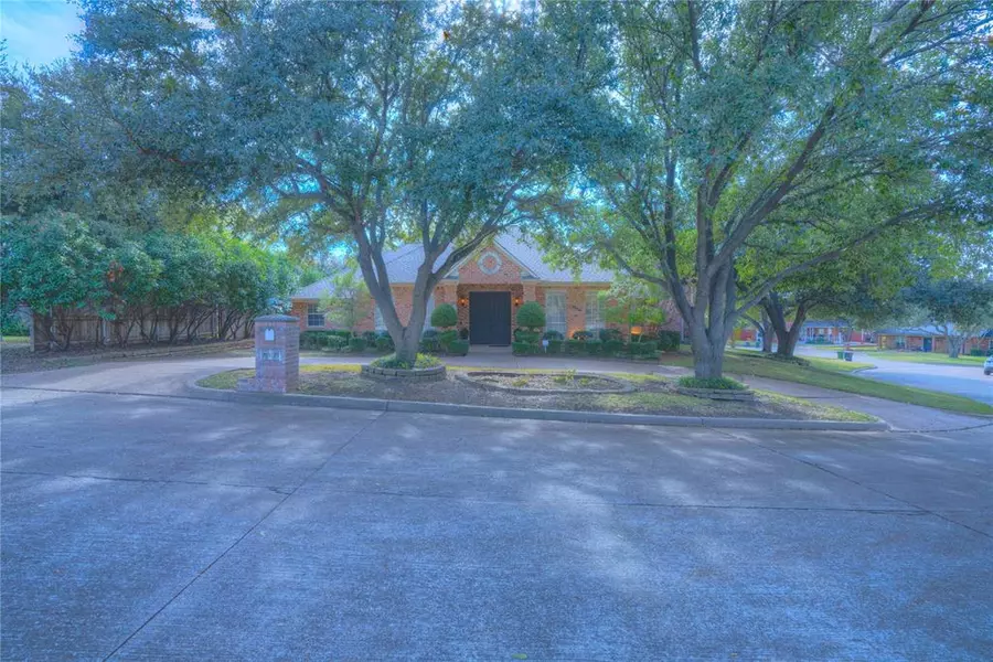 6636 Carston Court, North Richland Hills, TX 76180