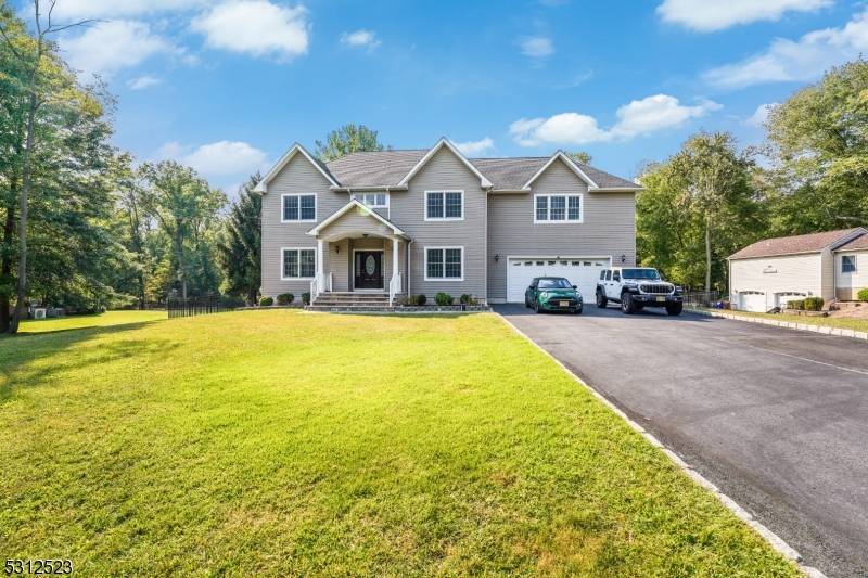 455 Bayberry Rd, Bridgewater Twp., NJ 08807