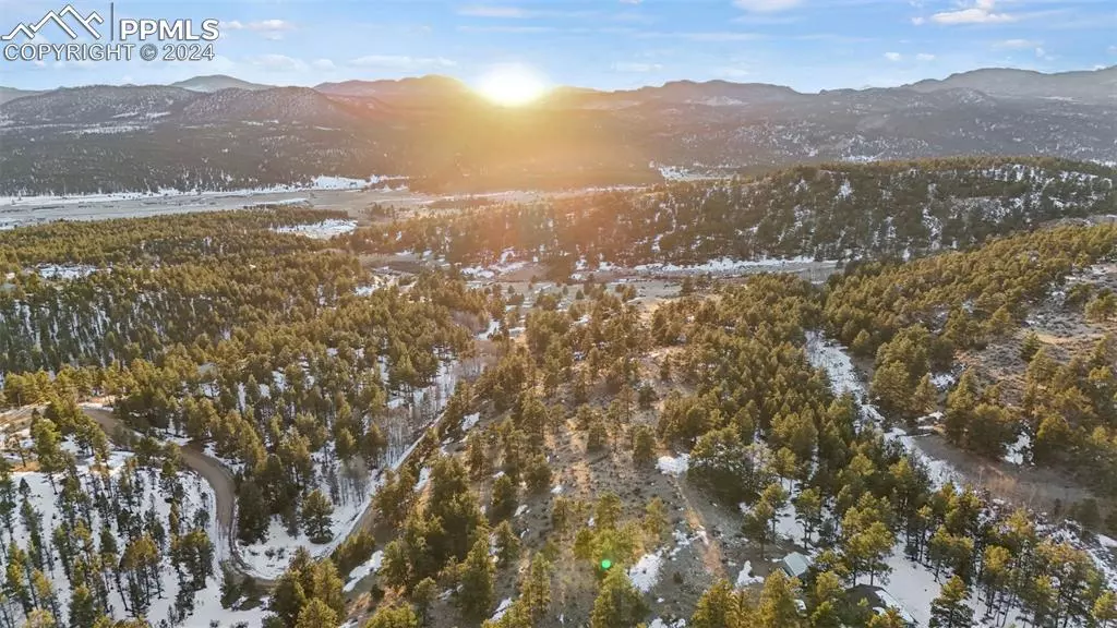 Florissant, CO 80816,189 Navajo TRL