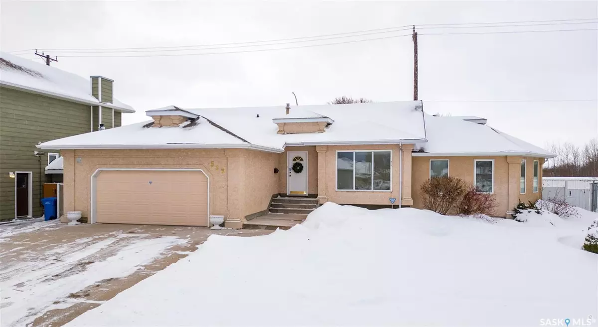 Prince Albert, SK S6V 7Z8,523 Mahon DRIVE