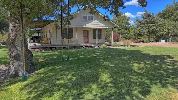 116 Salt Street, Montague, TX 76251