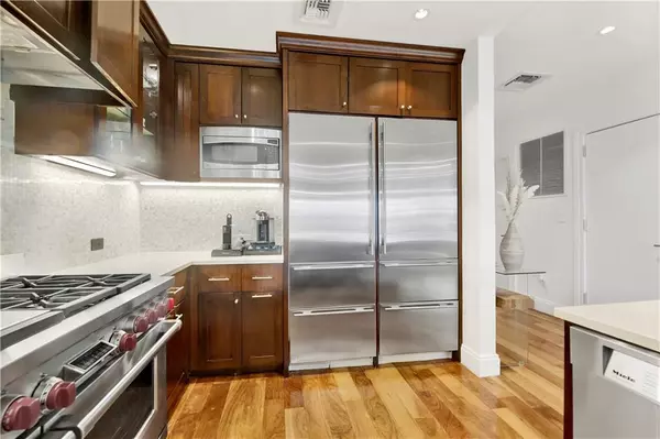 Brooklyn, NY 11223,421 Avenue P #405