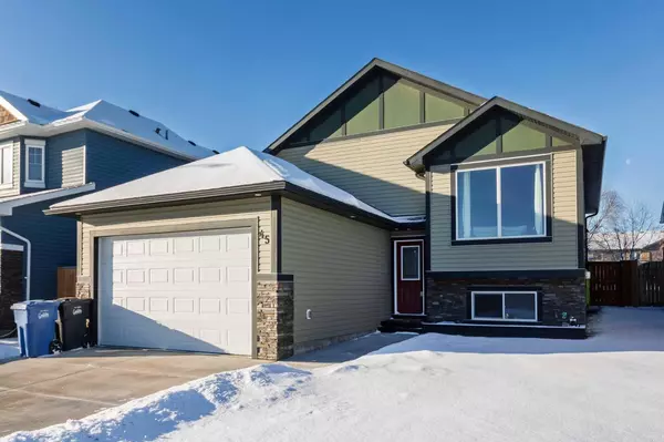 45 Mackenzie WAY, Carstairs, AB T0M 0N0