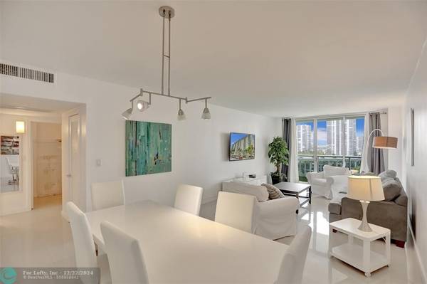 19390 Collins Ave  #1111, Sunny Isles Beach, FL 33160