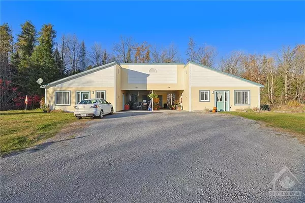 896 FLAT RAPIDS RD, Mcnab/braeside, ON K7S 3G8