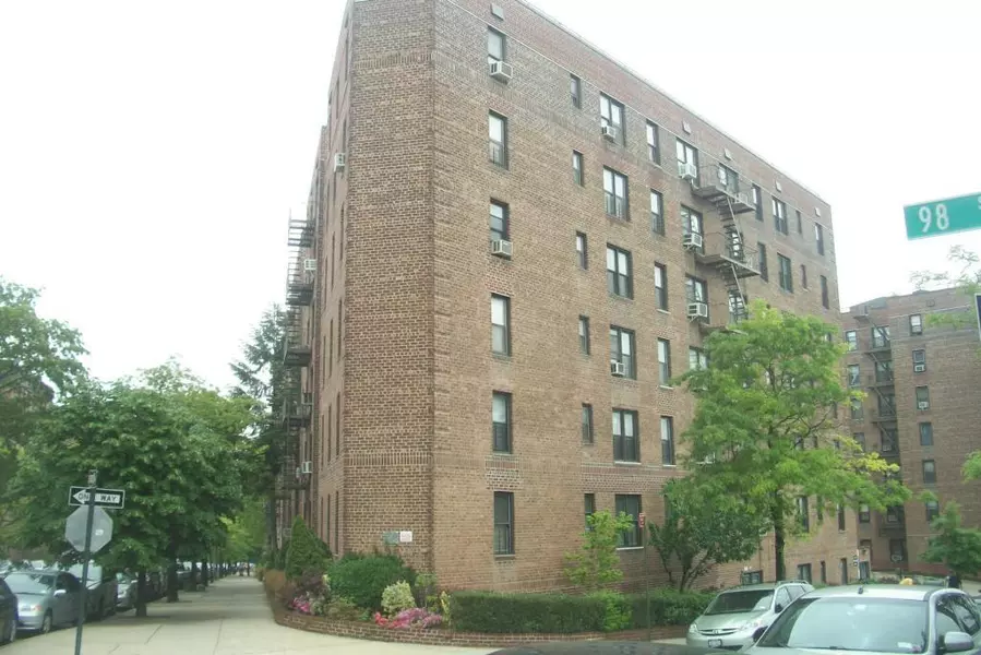 83-75 Woodhaven BLVD #2H, Woodhaven, NY 11421