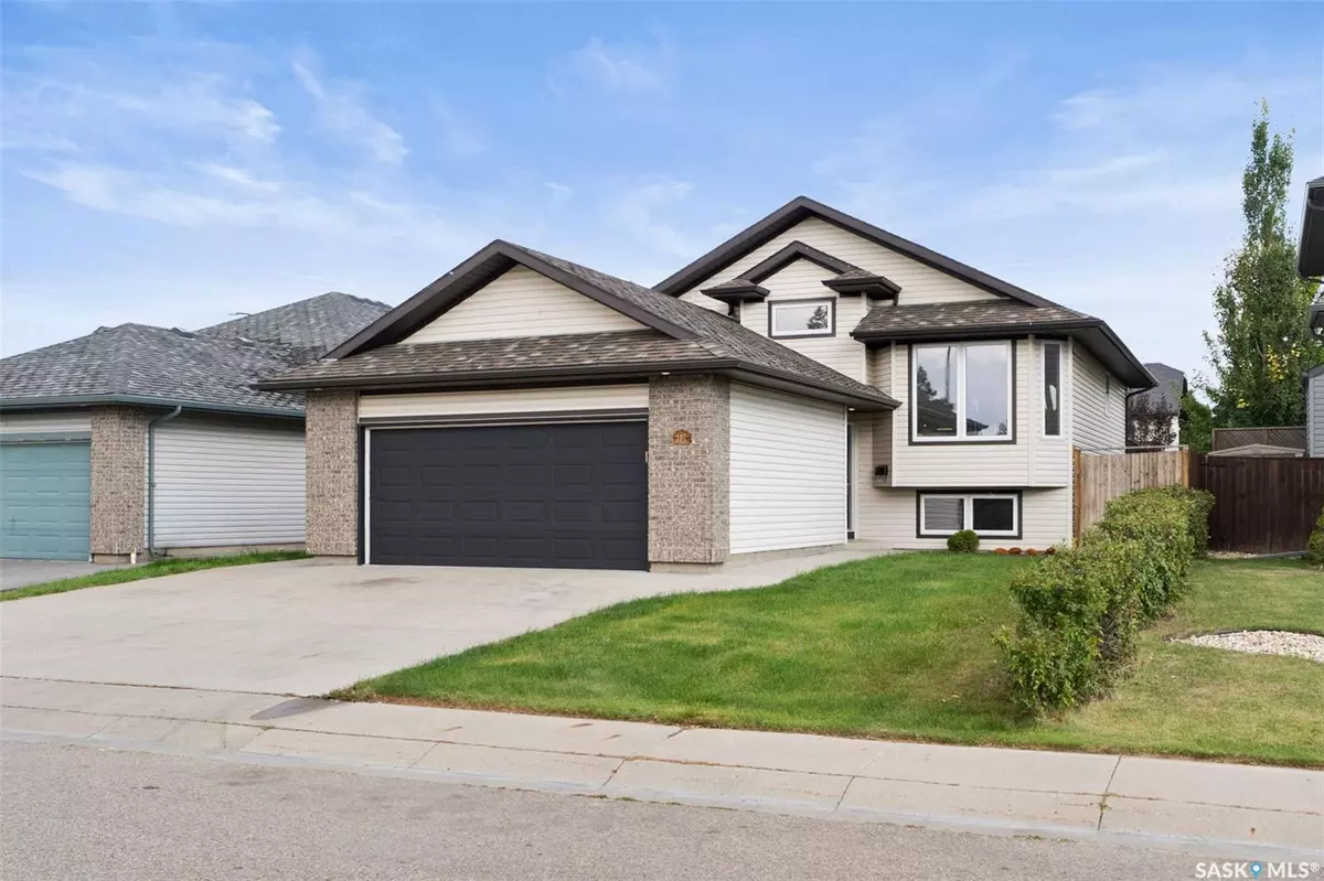 Saskatoon, SK S7R 0A3,107 Allwood CRESCENT