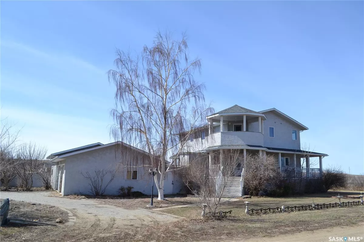 Flaxcombe, SK S0L 1E0,203 1st STREET N