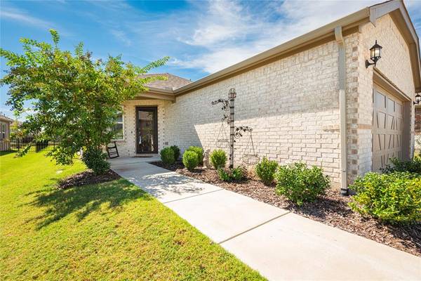 924 Hidden Eddy Drive, Mckinney, TX 75071