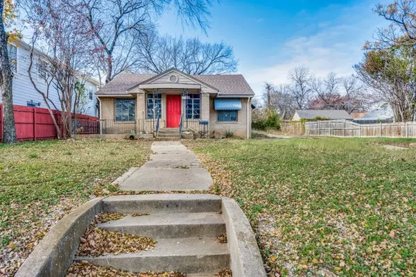 1105 N Sylvania Avenue Avenue, Fort Worth, TX 76111