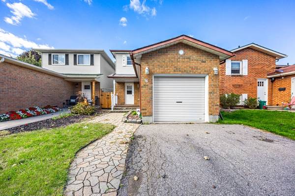 16 Hartsfield DR, Clarington, ON L1E 1M5