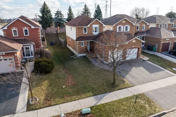 Brampton, ON L6Y 4V6,192 Timberlane DR