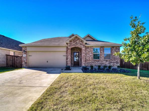 3225 Stillwater Lane, Aubrey, TX 76227