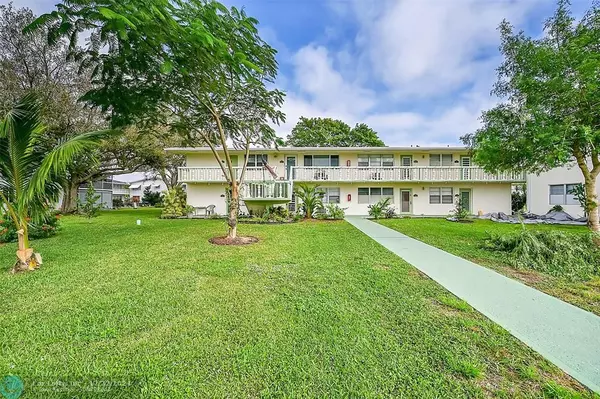 Deerfield Beach, FL 33442,156 Farnham G  #156