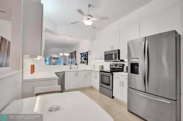 Fort Lauderdale, FL 33321,7682 Granville Dr  #406-E