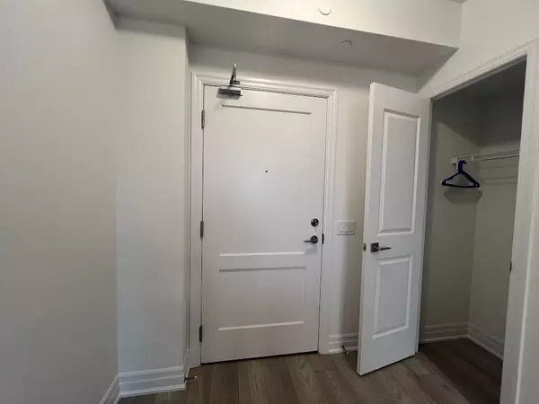 Mississauga, ON L5B 0N6,30 Elm DR W #2702