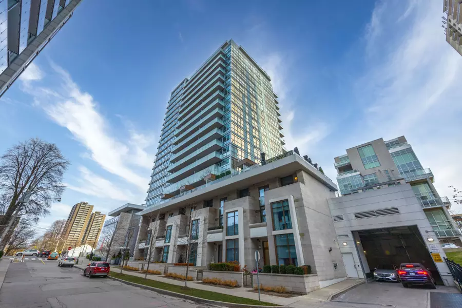 170 Avenue RD #607, Toronto C02, ON M5R 0A4