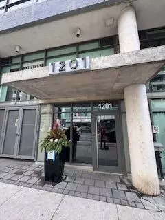 1201 Dundas ST E #205, Toronto E01, ON M4M 1S2