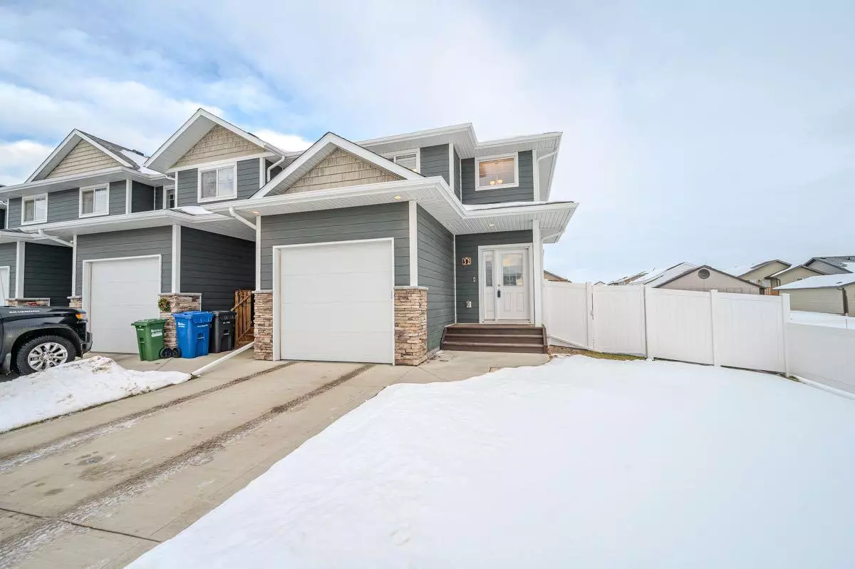 Red Deer, AB T4P 0R1,32 Tallman Close