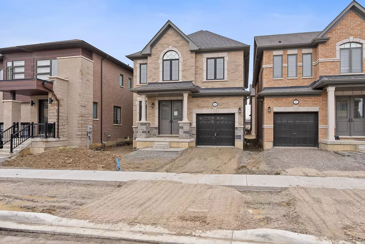 Brampton, ON L6R 4E8,90 Claremont DR