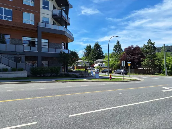 Nanaimo, BC V9R 1W7,525 Third St #101