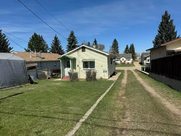 Ponoka, AB T4J1J6,5013 44 AVE