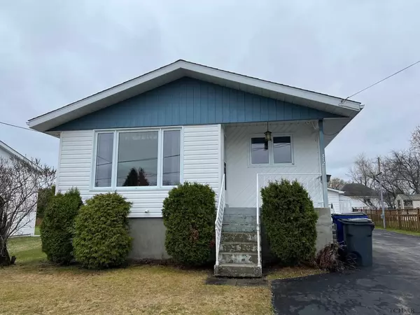 Timiskaming, ON P0J 1K0,312 Little ST