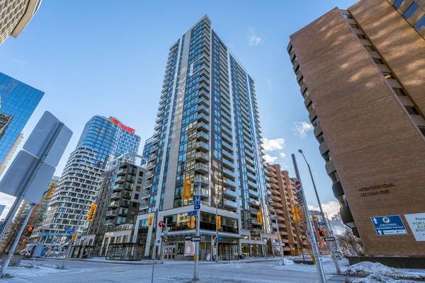 340 Queen ST #2705, Ottawa Centre, ON K1R 0G1