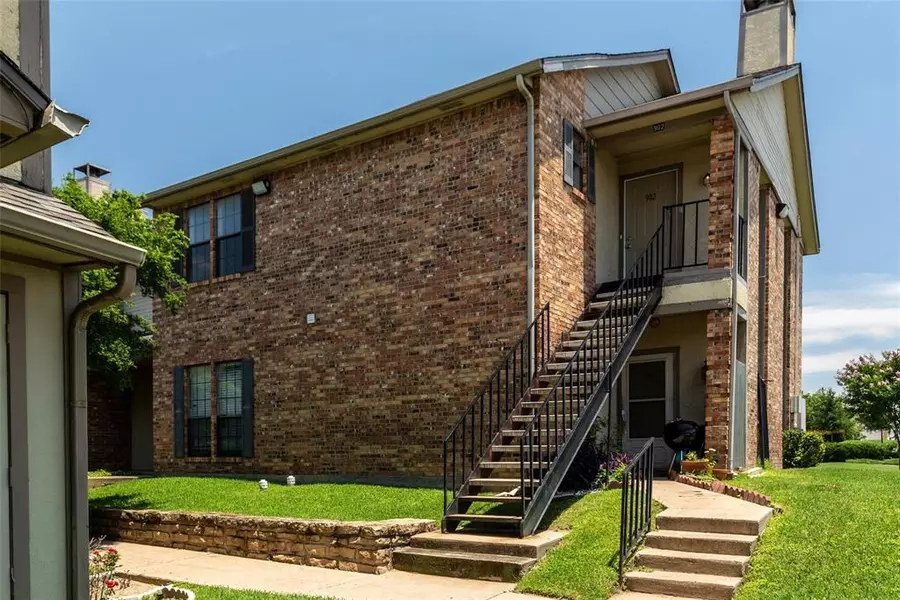 2835 Keller Springs Road #902, Carrollton, TX 75006