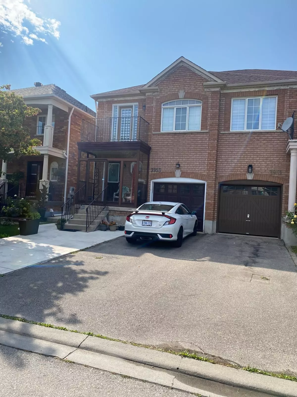 Mississauga, ON L5M 6P6,3953 Manatee WAY