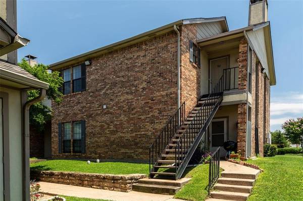 2835 Keller Springs Road #902, Carrollton, TX 75006