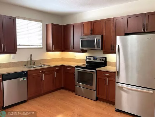 Fort Lauderdale, FL 33312,247 SW 13 TERRACE  #247