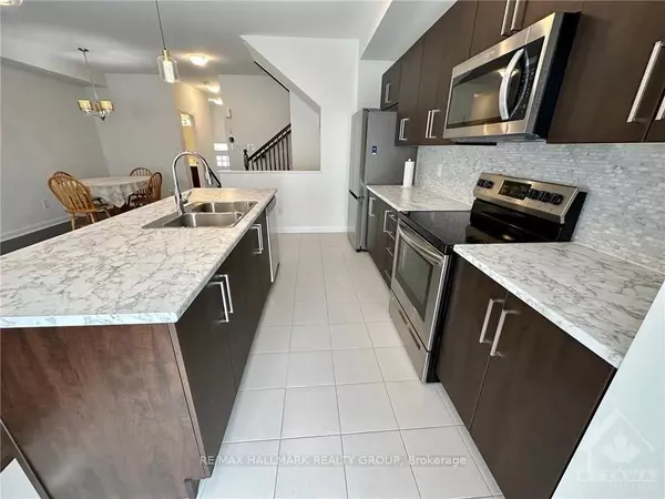 Barrhaven, ON K2J 6Z5,588 LILITH ST