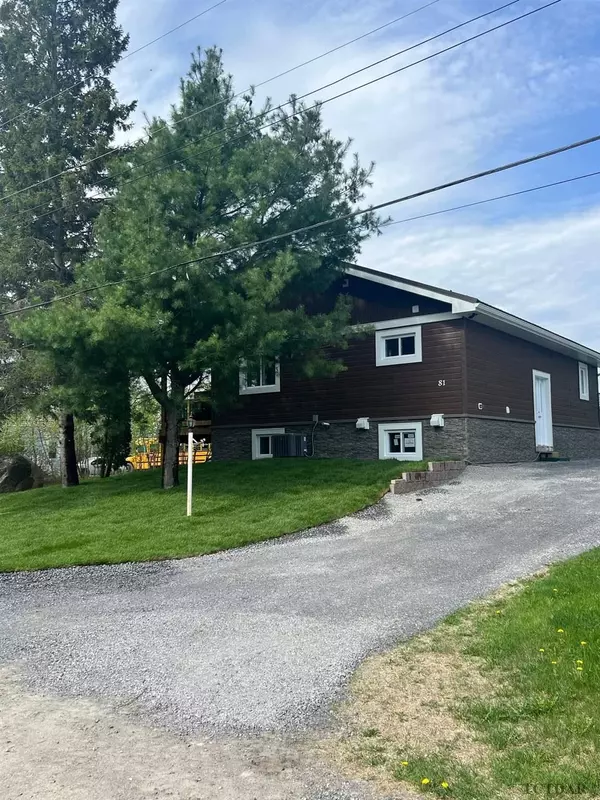 Timiskaming, ON P0J 1N0,81 Hillview ST