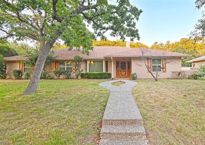 1105 Ridgecrest Circle, Denton, TX 76205