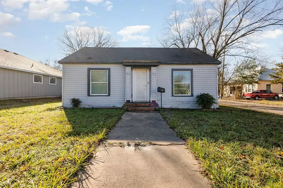 1713 Sycamore Street, Commerce, TX 75428