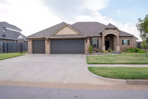 Yukon, OK 73099,313 Prospector Circle