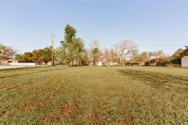 Boyd, TX 76023,213 S Atwood Street