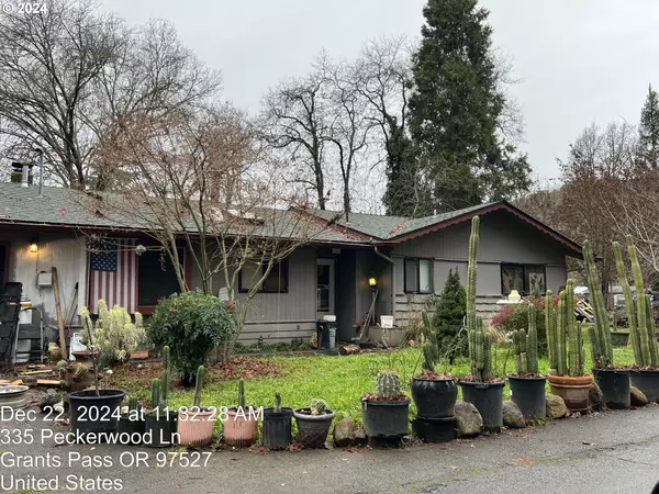 344 PECKERWOOD LN, Grants Pass, OR 97527