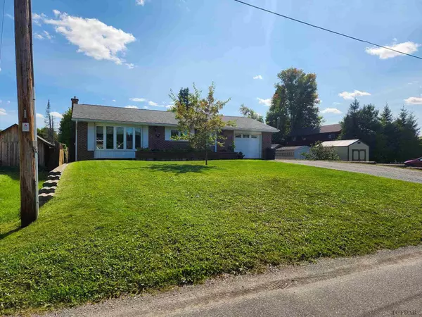 Timiskaming, ON P0J 1H0,4 King ST E