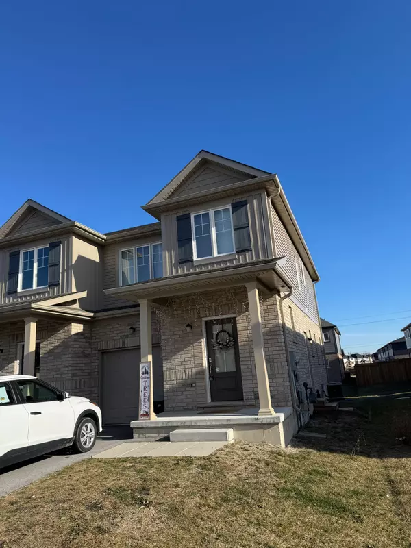 22 SUNFLOWER PL N, Welland, ON L3C 0H8