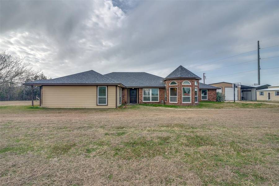 6138 Rocky Road, Nevada, TX 75173