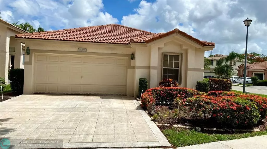 Coconut Creek, FL 33073,4996 Pelican St