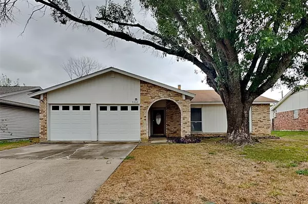 Arlington, TX 76018,5502 Heathercrest Drive