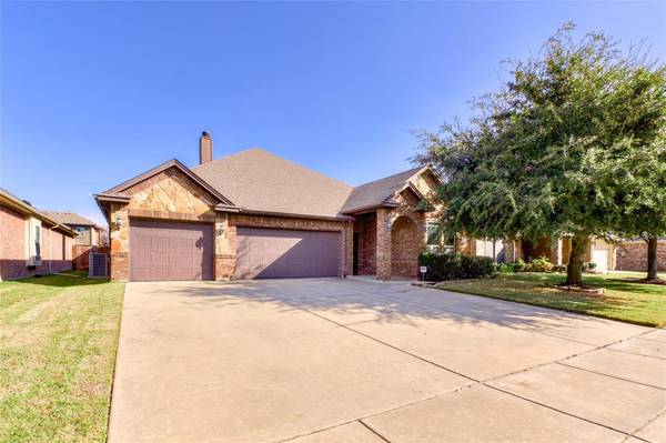 308 Pecos Drive, Burleson, TX 76028