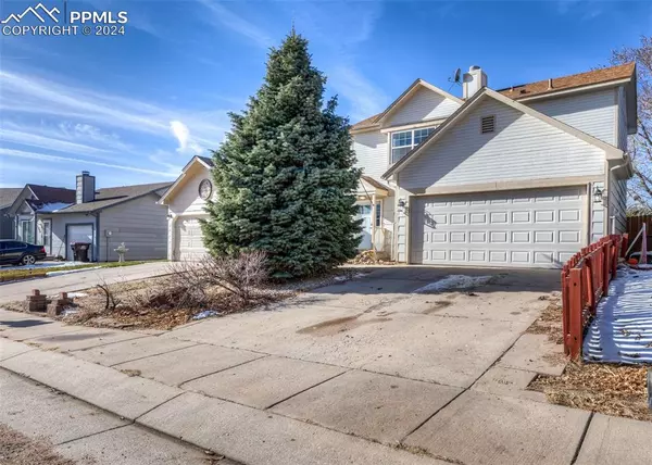 2360 Ambleside DR, Colorado Springs, CO 80915